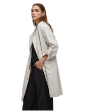 Load image into Gallery viewer, UCHUU Loose Linen Long Jacket
