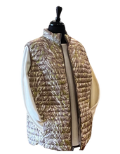 Load image into Gallery viewer, BARBARA LEBEK  Down FREE Reversible Vest
